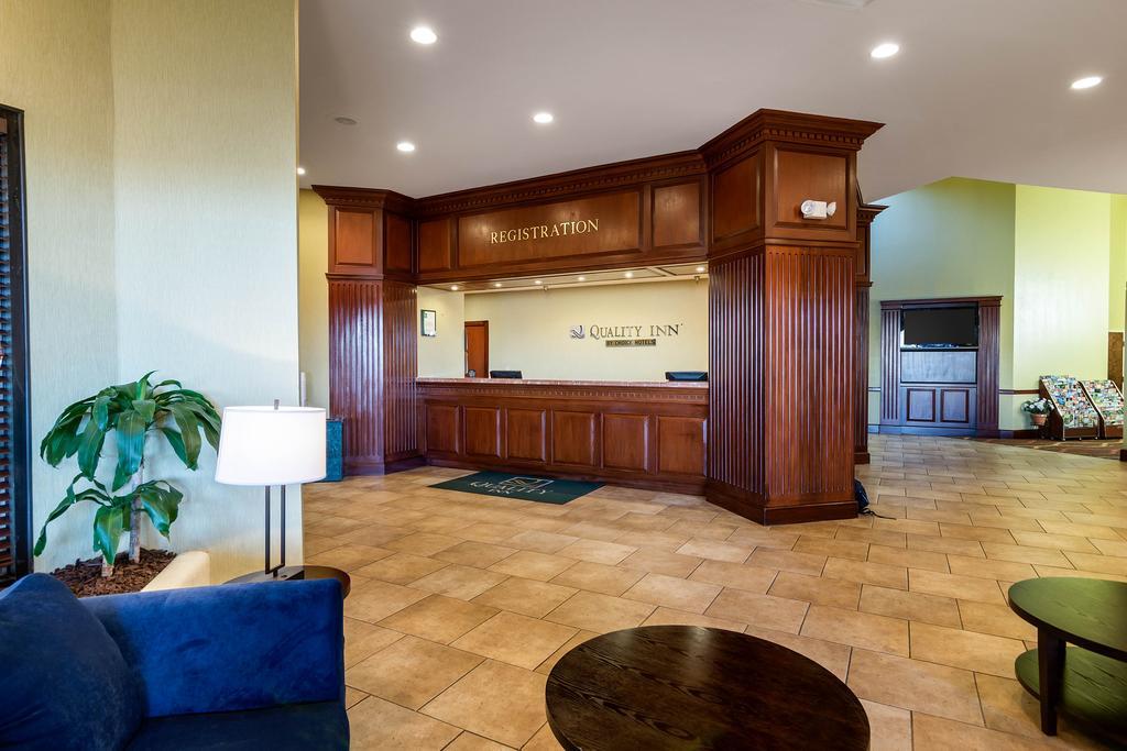 Quality Inn Near Hampton Coliseum Extérieur photo