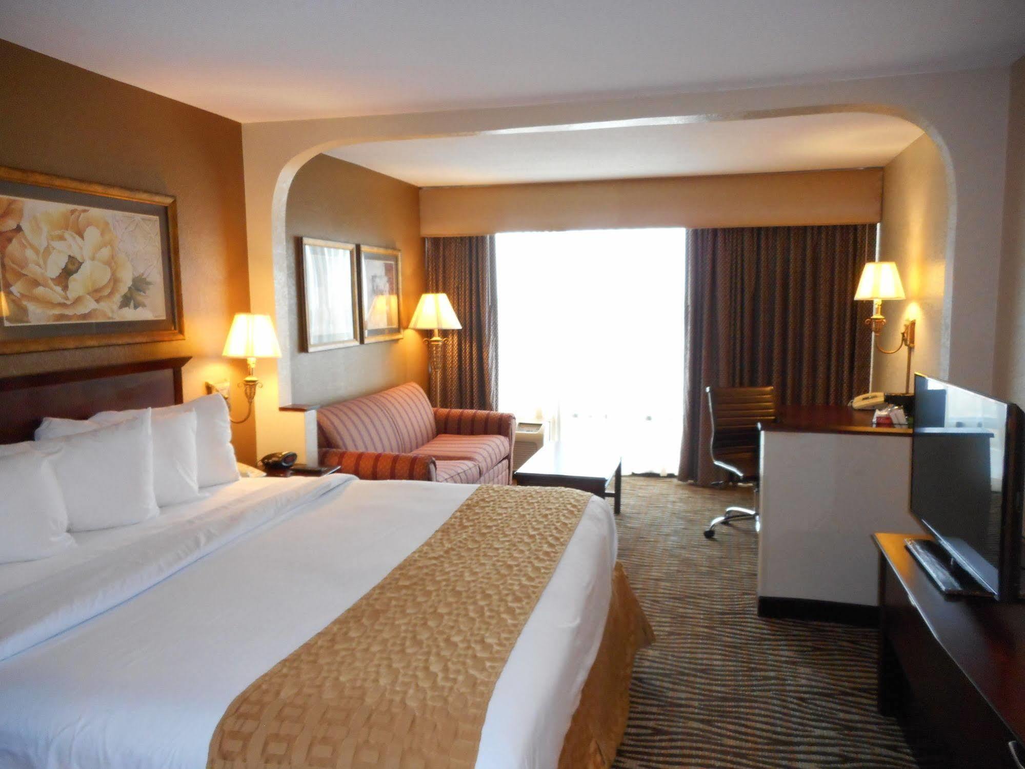 Quality Inn Near Hampton Coliseum Extérieur photo