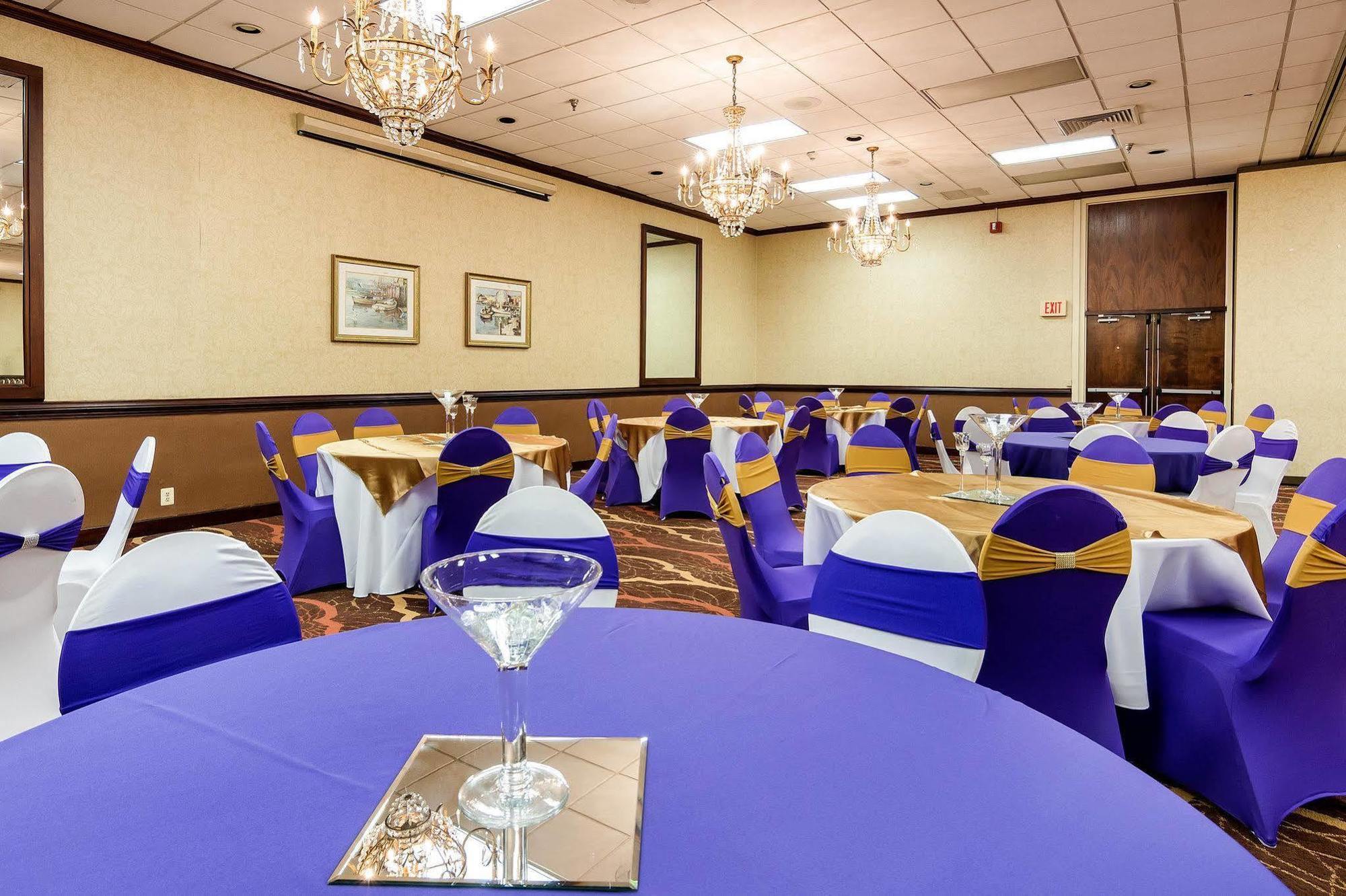 Quality Inn Near Hampton Coliseum Extérieur photo